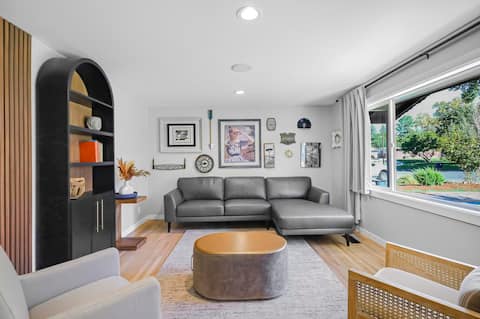 Skiiers Haven, 3 Ski resorts 6 miles Cal King Bed