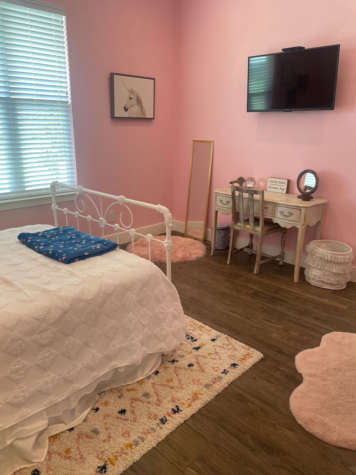 საძინებელი 3