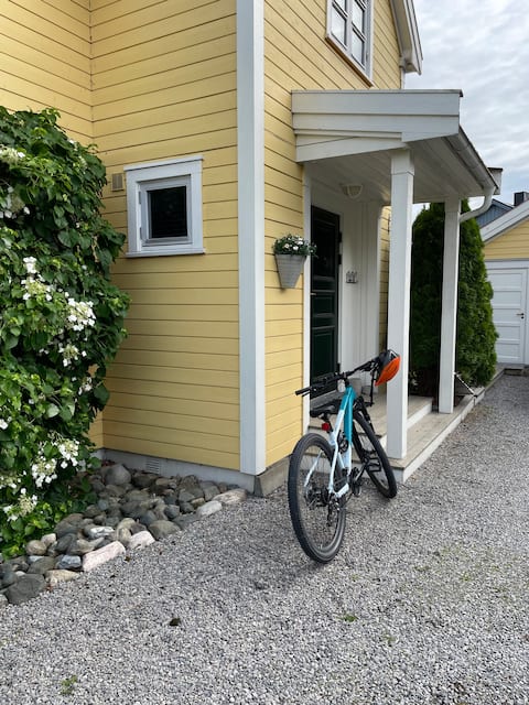 Part of a single-family home, close to the city center.