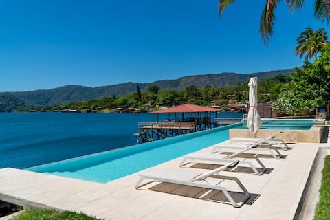 Quinta Avanti Villa | Coatepeque Lake | 14 guest