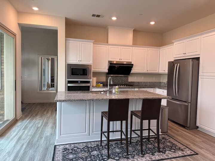 双人大套房 King Bed 独立卫浴 ｜位于尔湾大公园 Lf - Laguna Woods, CA