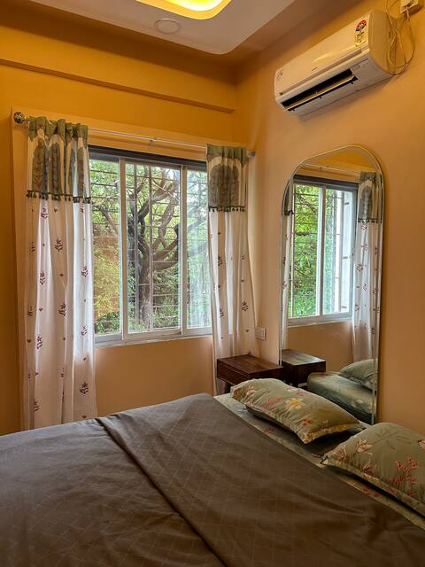 lux flat 401