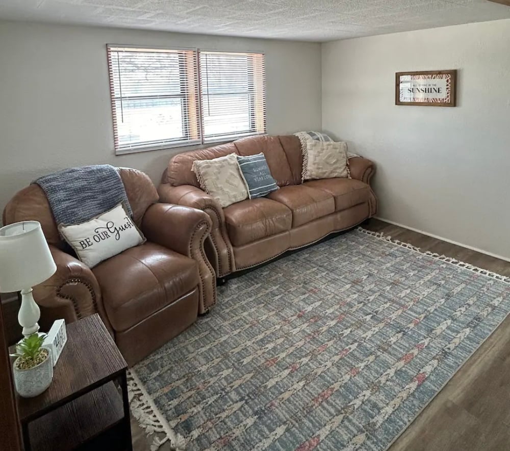 غرفة المعيشة 1