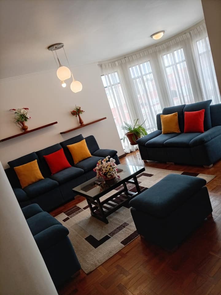 Apartamento A4, Céntrico En Bonito Hotel. - Sucre