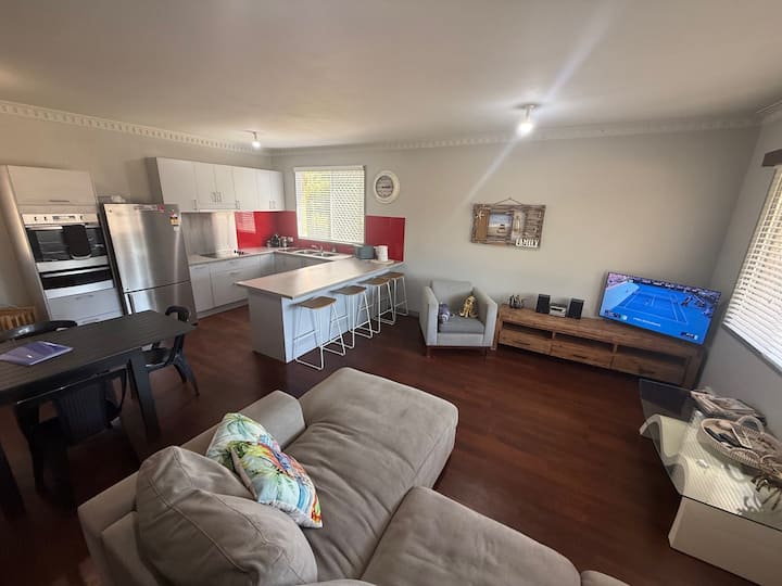 Craypot Cottage - Dongara