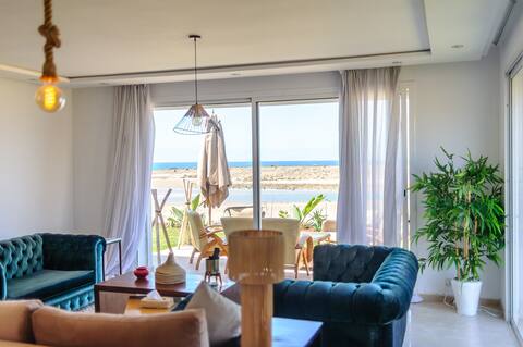 Luxury Seafront Villa | Direct Beach Access & Spa