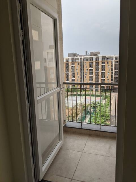 A walk in the woods, cozy 1BHK in Electronic City