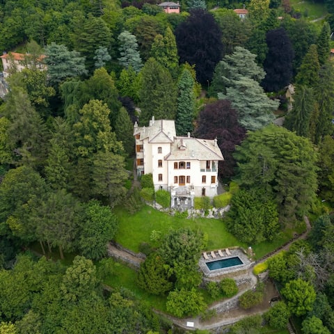 Villa Jolanda, a Garamonds Property
