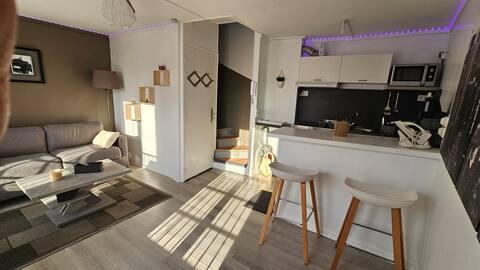 F2 apartment close to train station