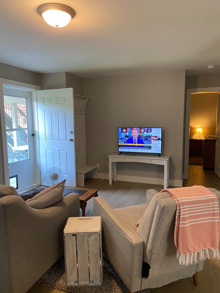 West Abbotsford /Aldergrove Ground Level Suite - Abbotsford