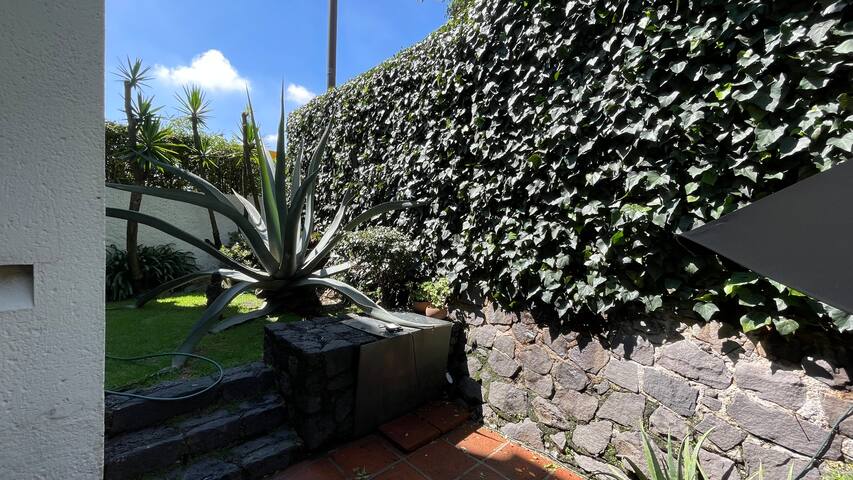 Quiet and Beautiful Residence ,at a private street gallery image 4