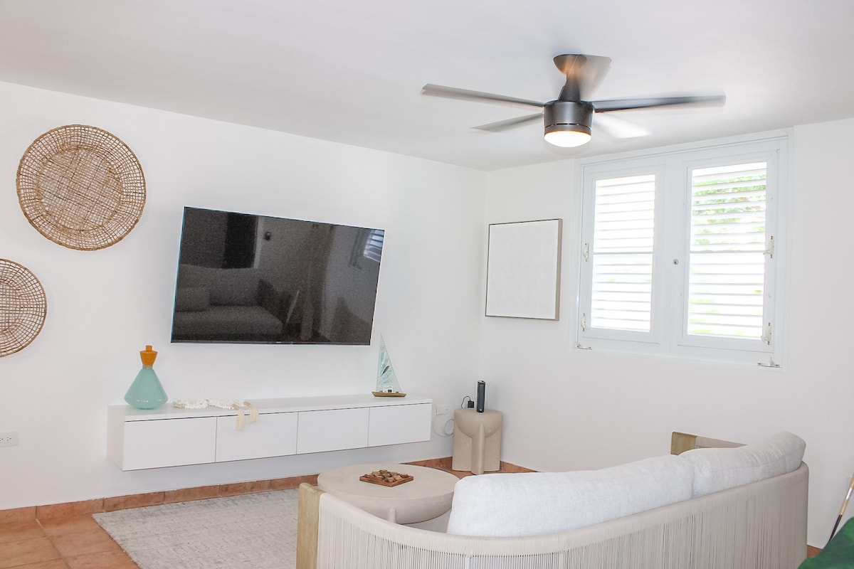 Popular Airbnb listing: Olas Bluetique Steps from Beach • Pool • Generator in Las Croabas