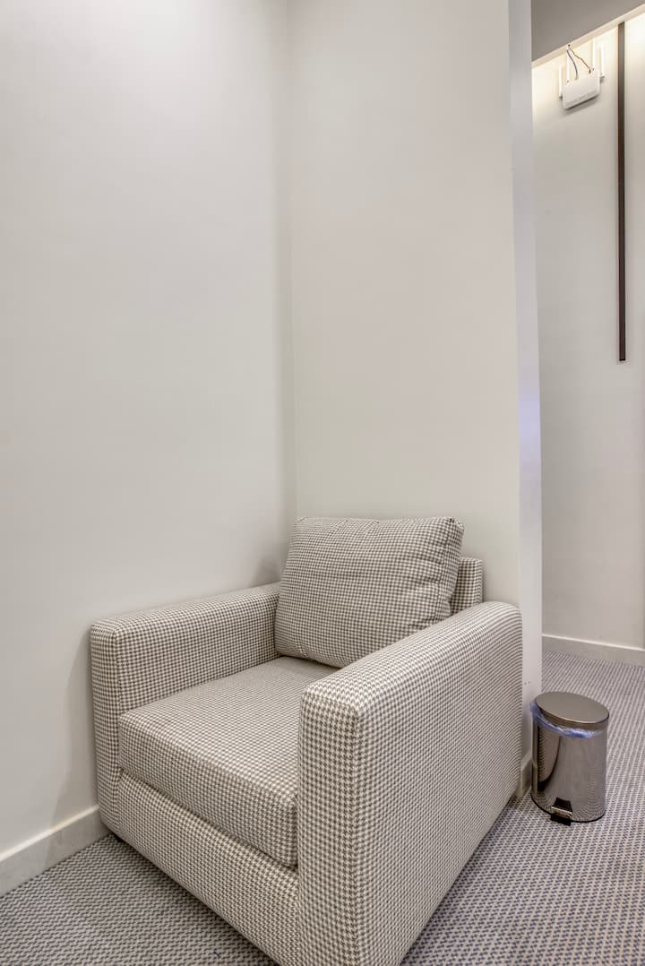 Modern & Spacious (الدخول ذاتي ) G6 - Riyadh King Khalid Airport (RUH)