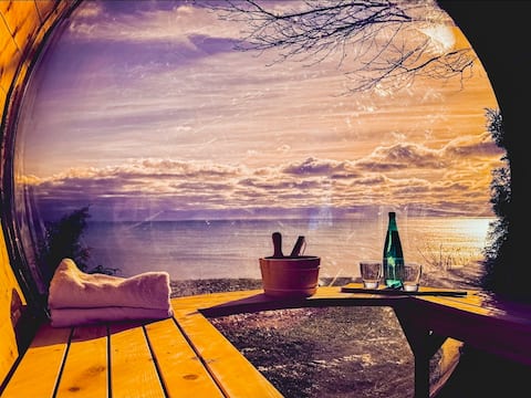 Lakefront Oasis with *Panoramic Sauna* & *Hot Tub*