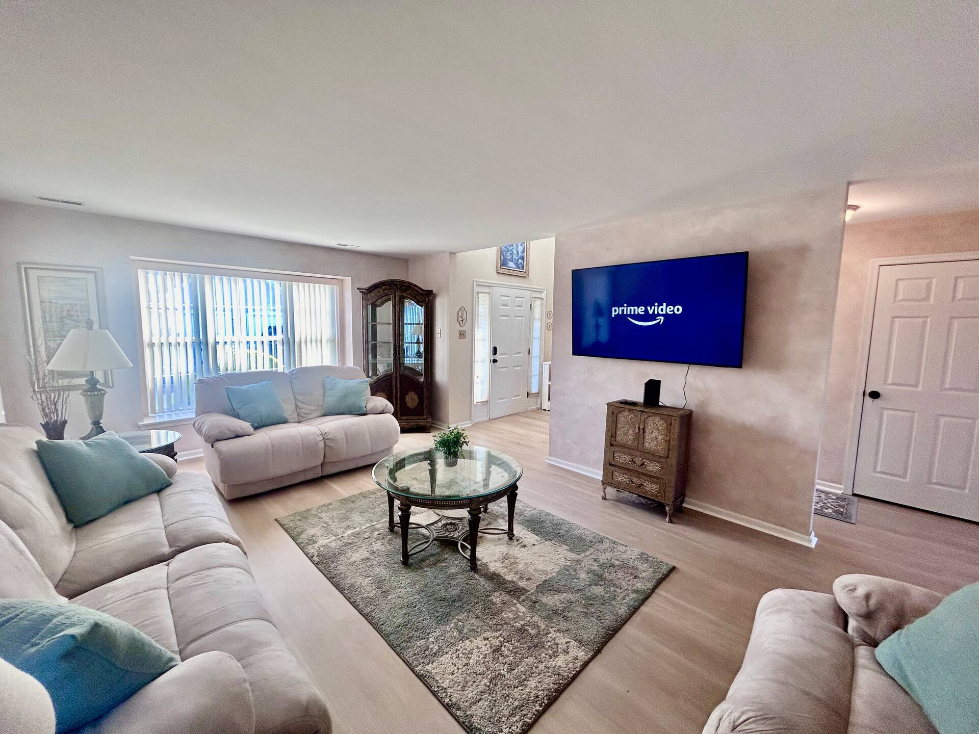 Bayfront House: Best Views! Mins to Beach & AC