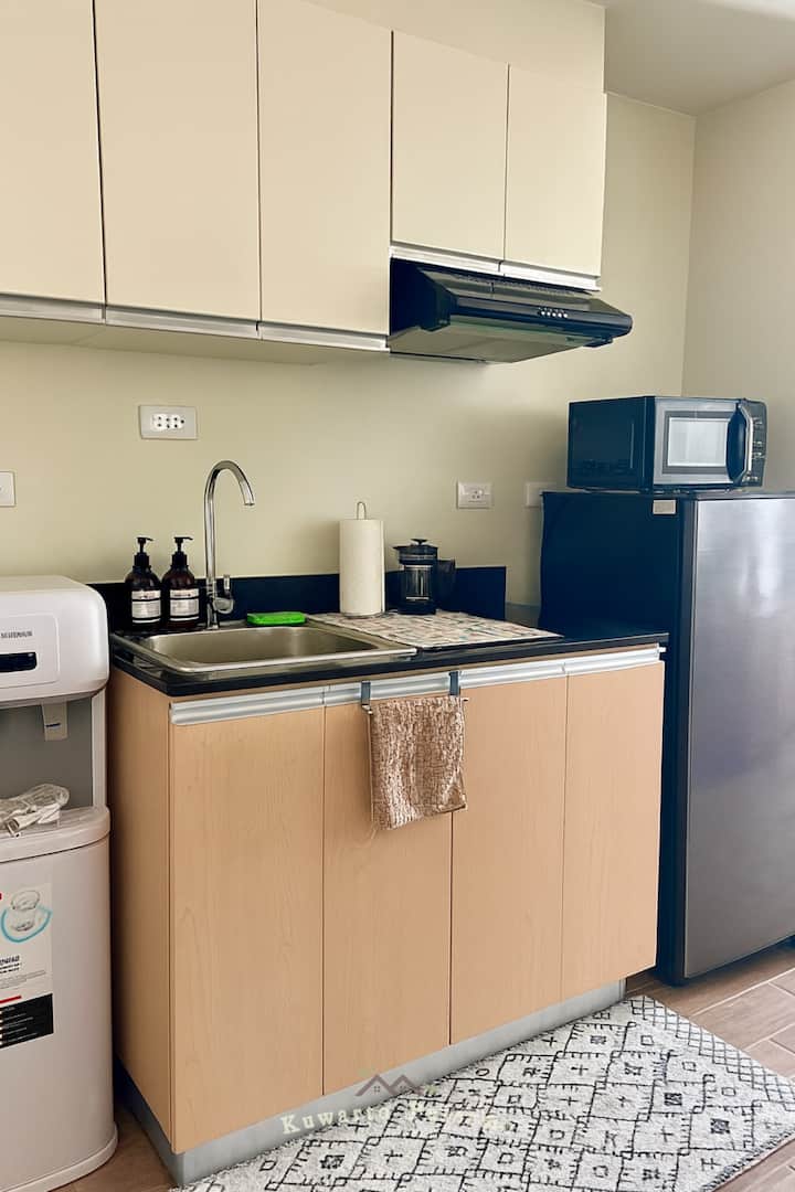 Studio With City View • One Regis •The Upper East - Bacolod