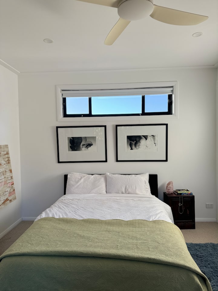 Საწოლი 15 × 203 სმ