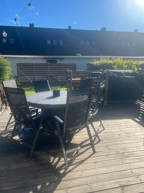 Townhouse with two patios!