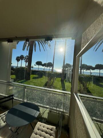 Entire home with Studio bedrooms in Cannes - Magnificent studio with sea view