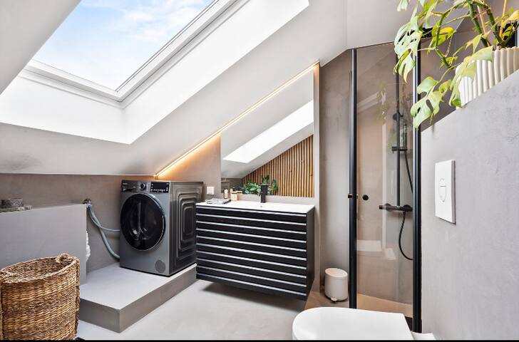 Modern and quiet 3-bed apartment in heart of Oslo gallery image 4