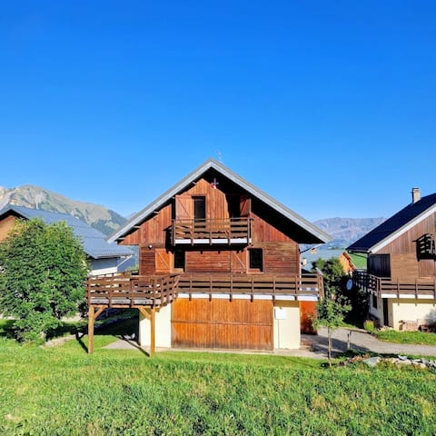 Comfortable mountain chalet – Les Diablotins