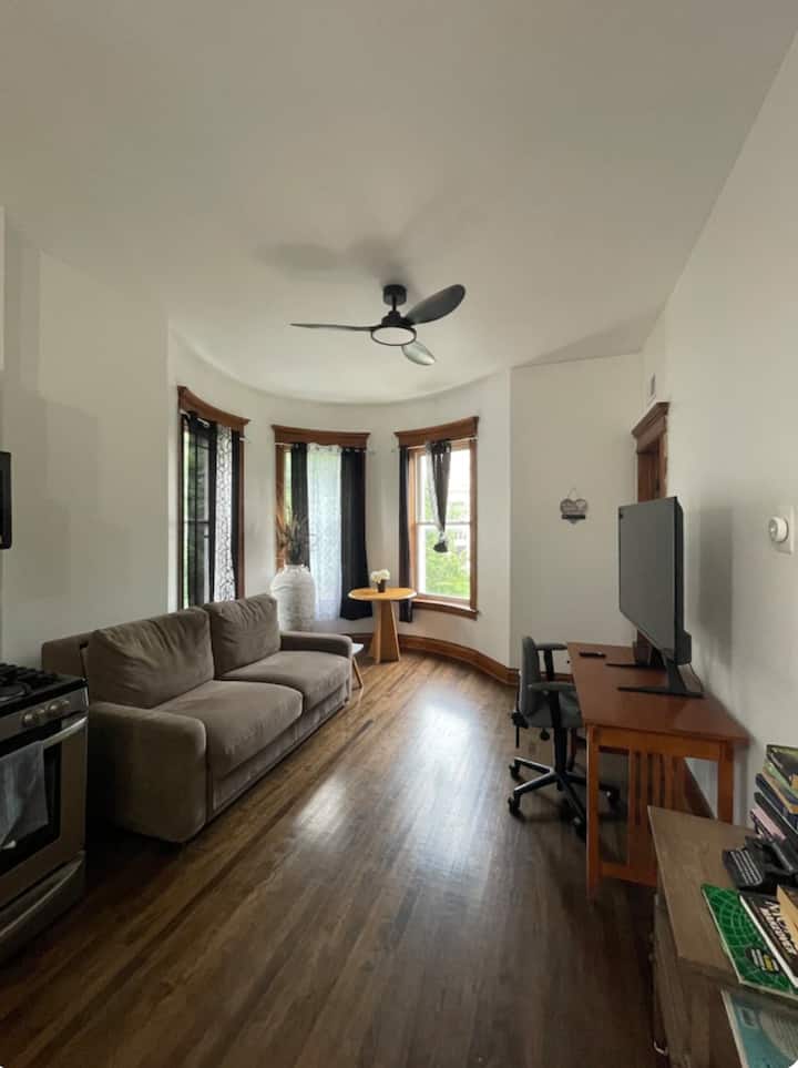 Cozy Stay In Little Village! With Free Parking! - Englewood - Chicago