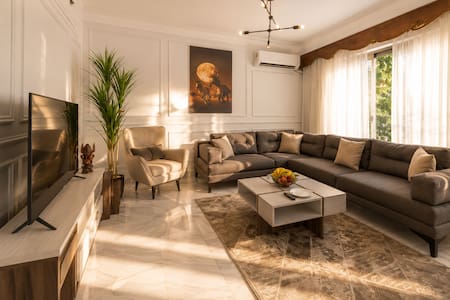 Zamalek Luxury Apartment