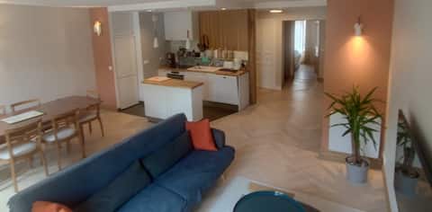 Popular Airbnb listing: Beautiful 3-room apartment, 80 m2, Sarzeau, Gulf of Morbihan in Sarzeau