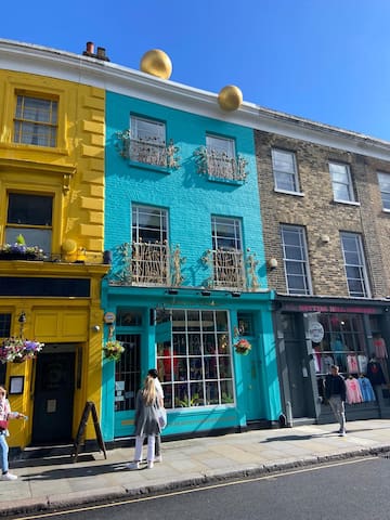 Charming Nottinghill flat on Portobello Road