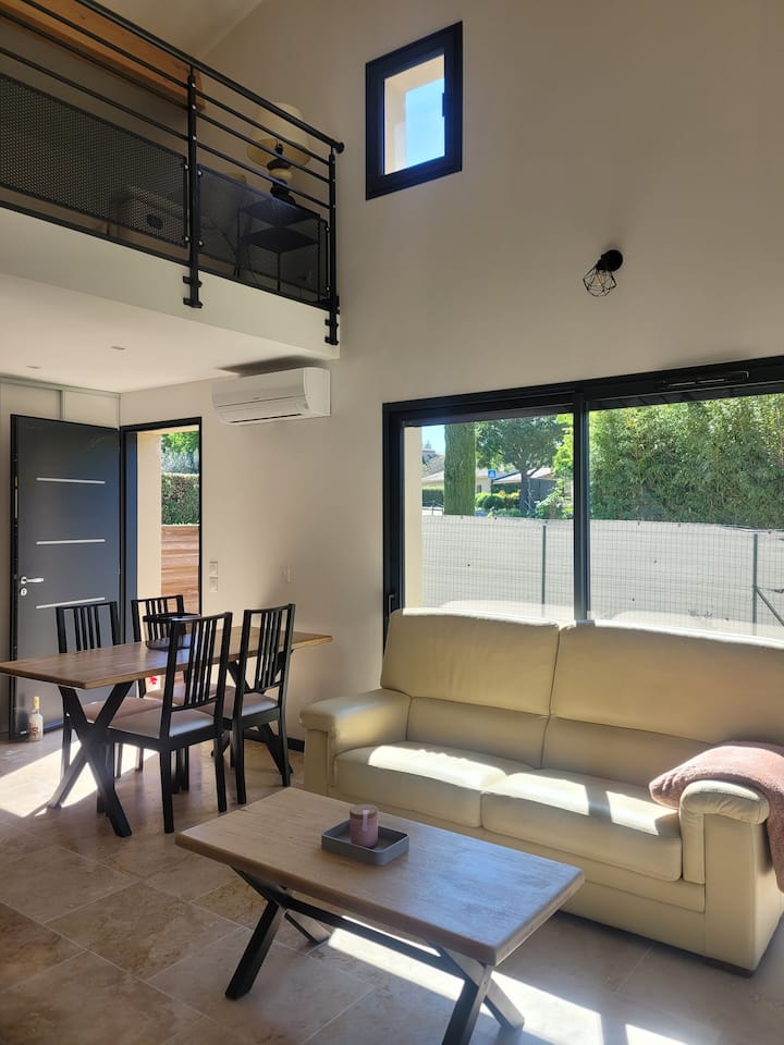Maison Au Pied Du Luberon - Vaucluse