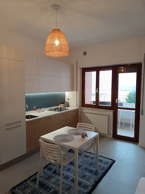Top Airbnb: Sea view studio apartment in Martinsicuro