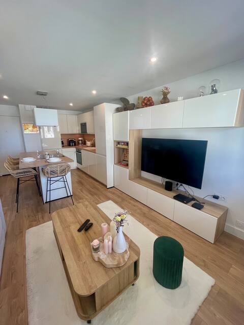 Popular Airbnb listing: Sea view luxury apartment with direct beach access in Blonville Sur Mer