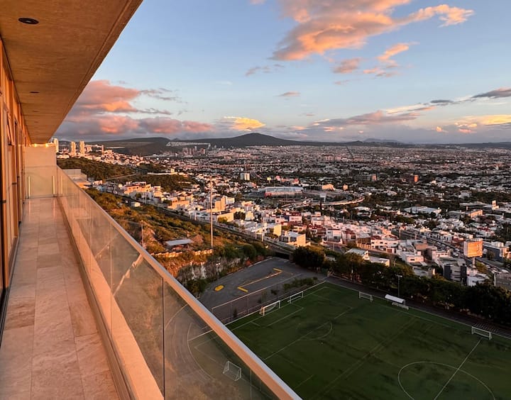 Lujoso Depa Con La Mejor Vista De Qro En Amira - Querétaro