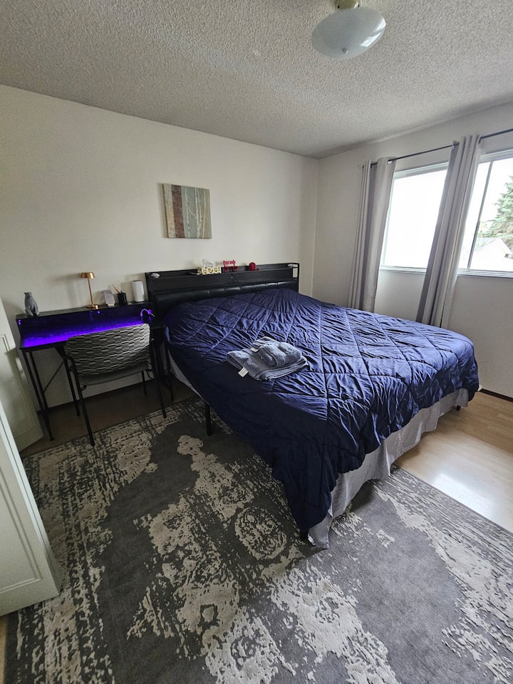 Საწოლი 193 × 203 სმ  