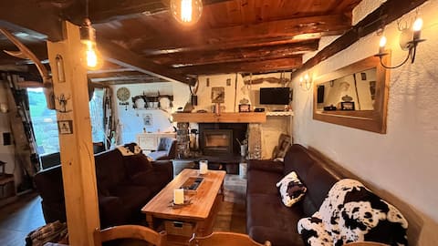 Annonce Airbnb populaire: "La Bergerie" 6-person gîte in Payolle pastoral area à Campan