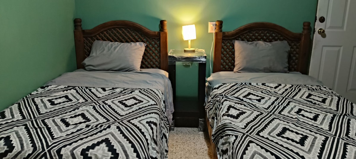 غرفة النوم 2