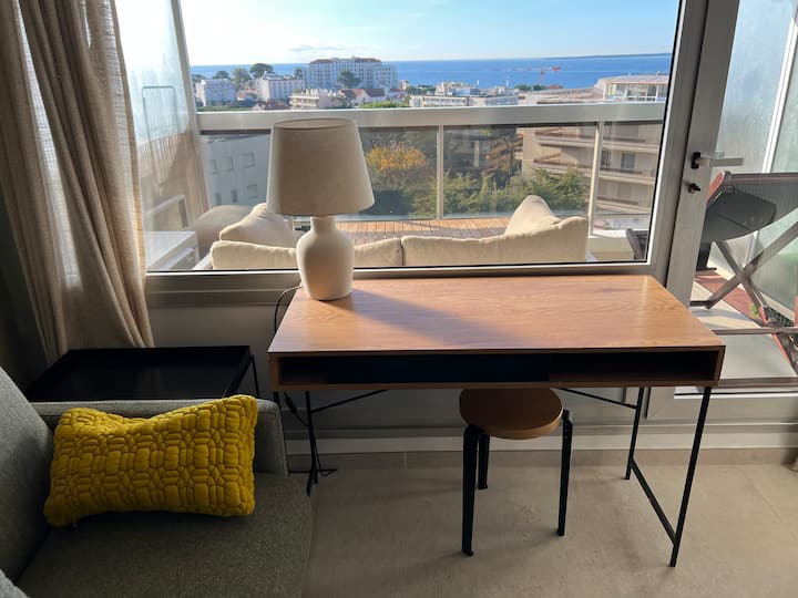 Appart De Charme, Terrasse, Vue Mer, Clim, Garage - Juan-les-Pins
