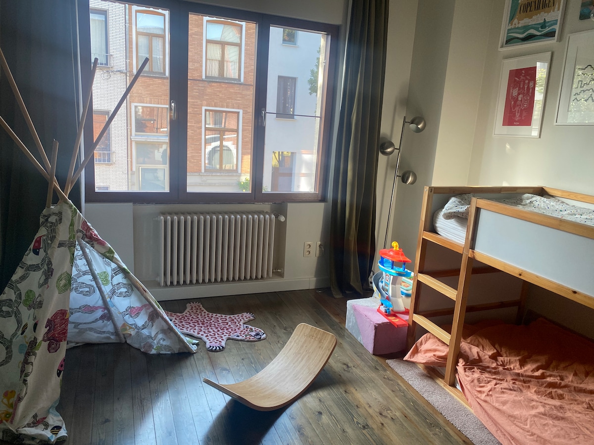 غرفة النوم 2