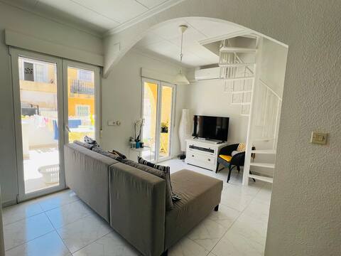 Top Airbnb: Sunny, South-Facing & Welcoming in San Fulgencio