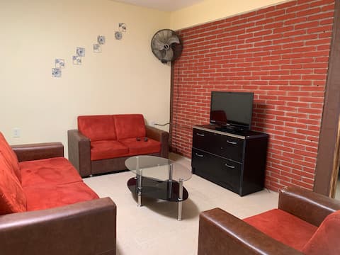 Ideal apartment to rest near the Airport.