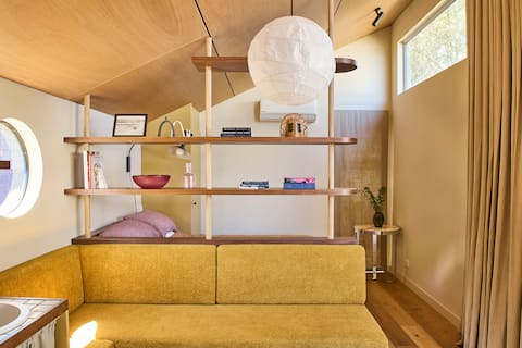 Successful Airbnb property: Sun Set – Beach Getaway, Soaking Tub 100m to Shops in Jan Juc