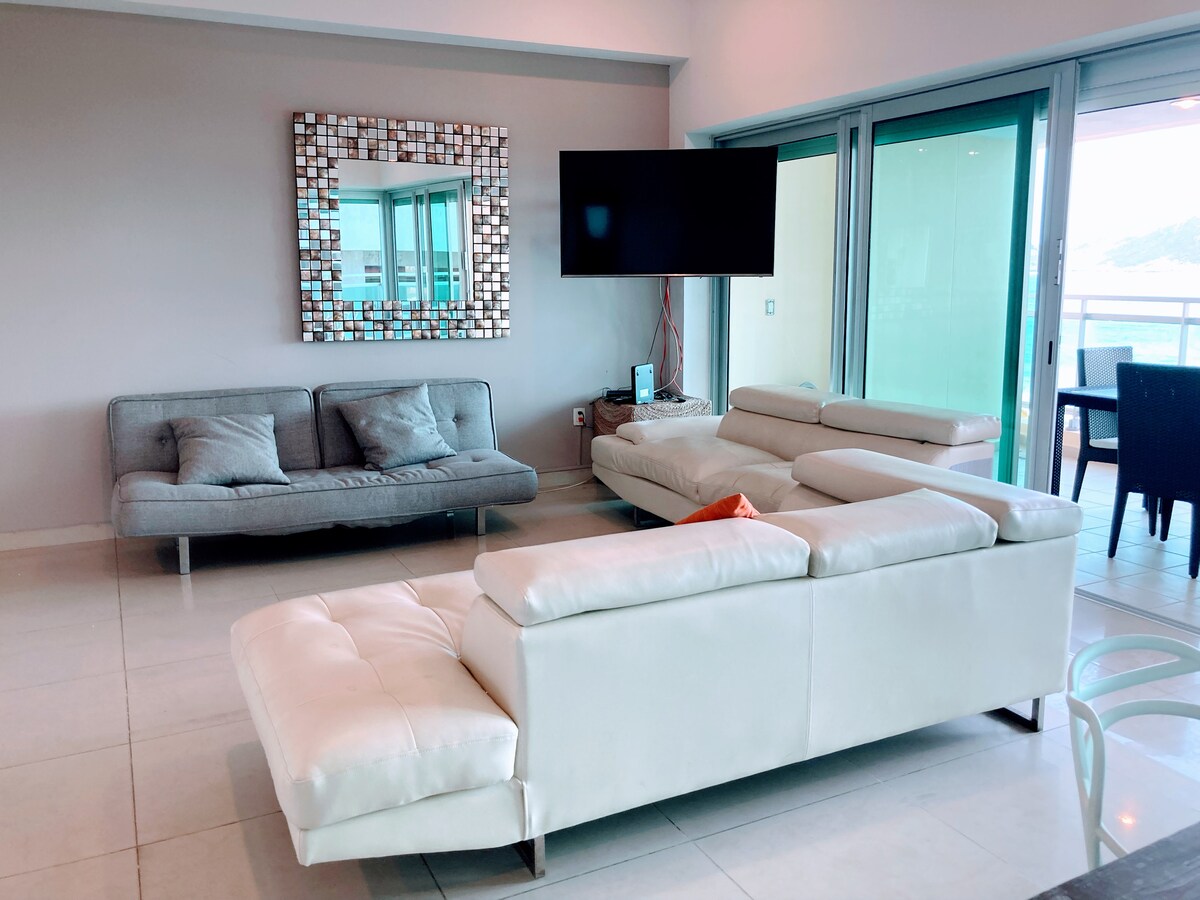 Beautiful view of Luxury Oceanfront Apartments With Private Gardens For Rent In Mexico