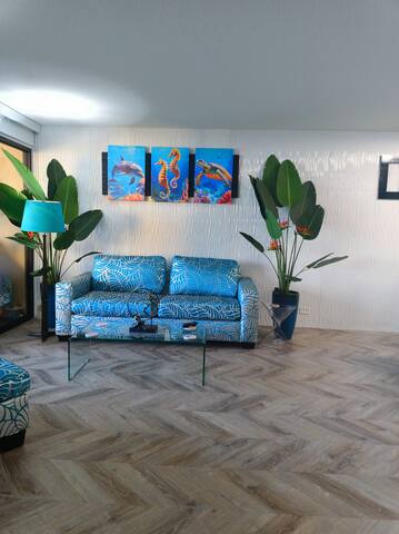 Direct Ocean Waikiki Beach Tower gallery image 2