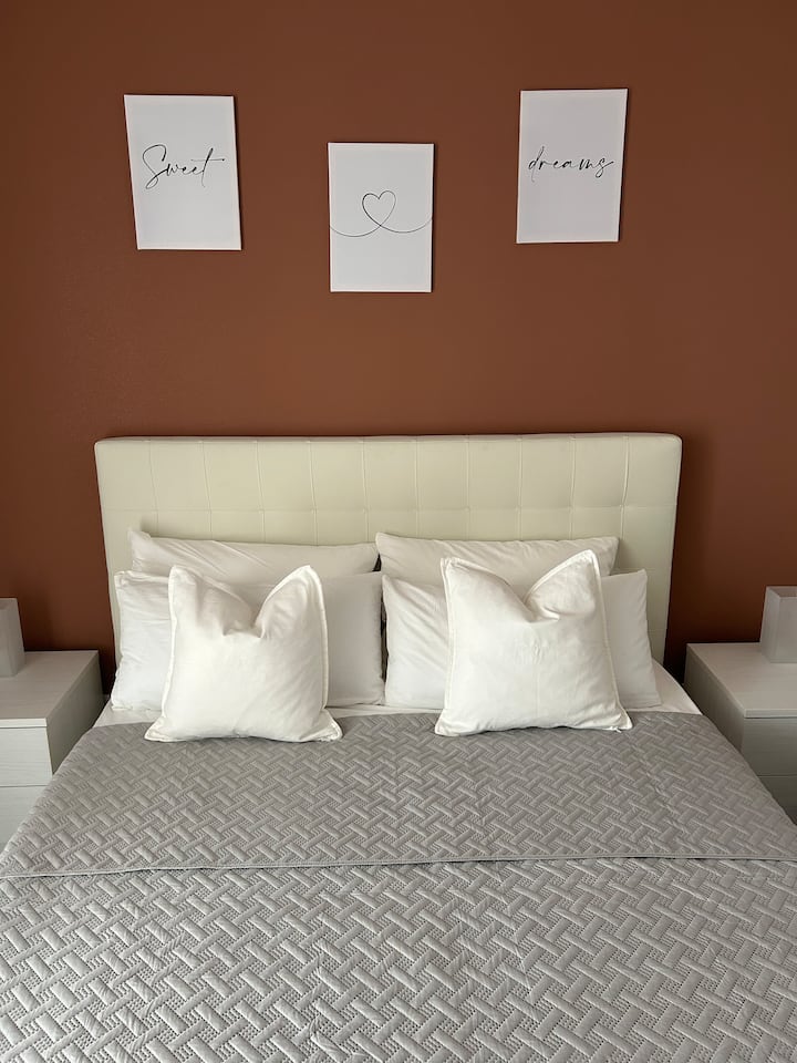 საძინებელი 1