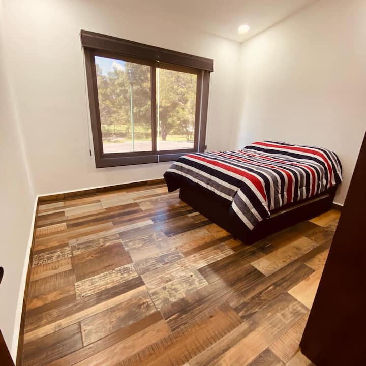 საძინებელი 4