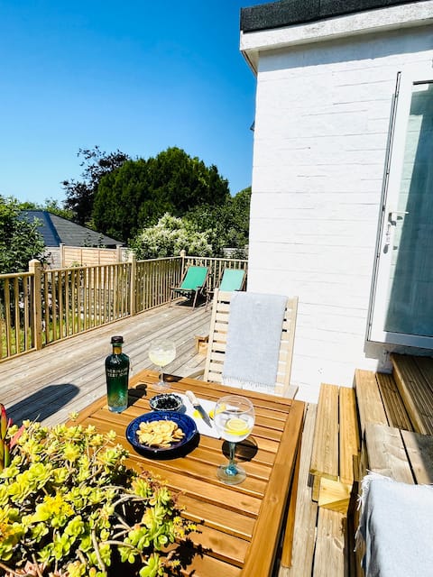 *NEW* Gurnard Haven Rural & Coastal Retreat