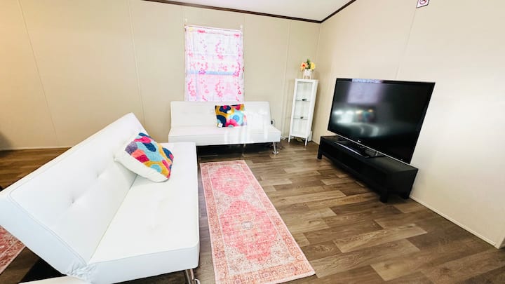 2 дивана могат да се превърнат в 2 допълнителни легла 