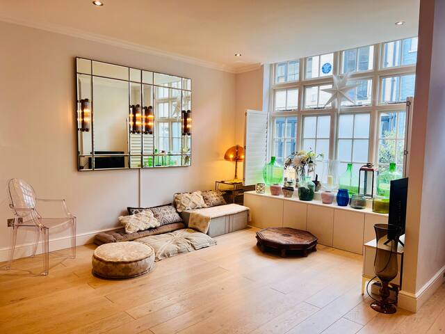 My fancy Mews House gallery image 3