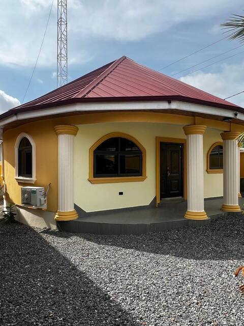 House in Adenta