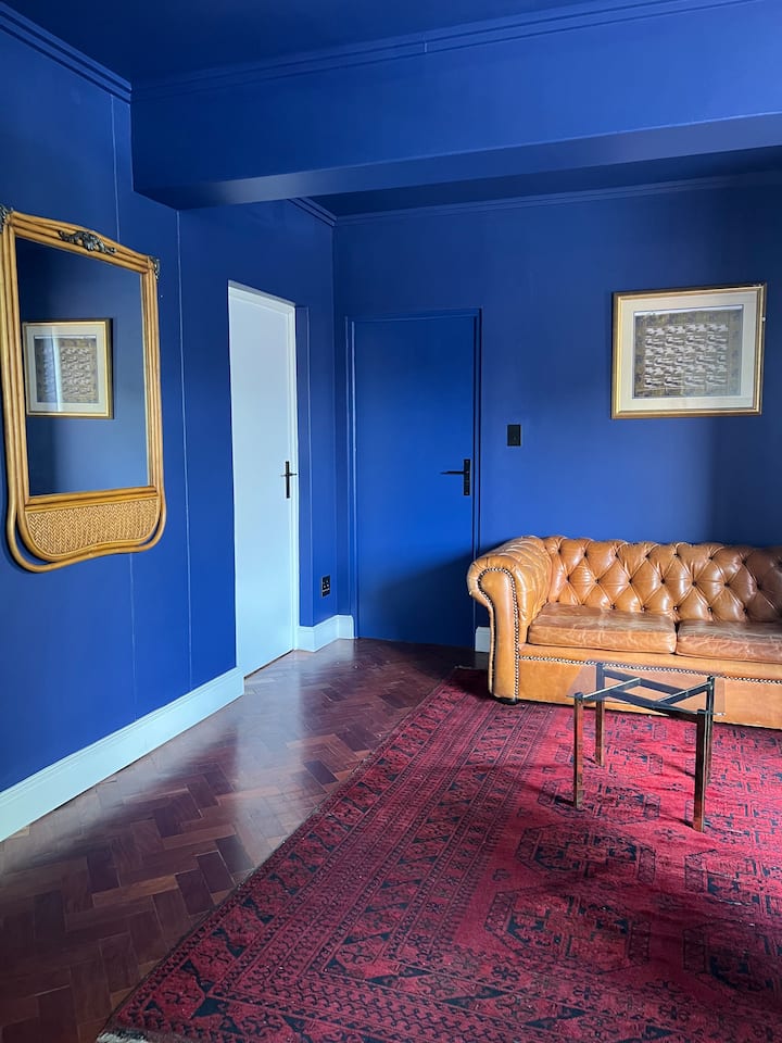 Navy @ Melville Mansions - Johannesburg